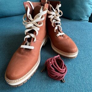 Tom's Frankie Lace Up Boots Water Resist Nubuck Tan Brown Lug Sole Women's 8.5